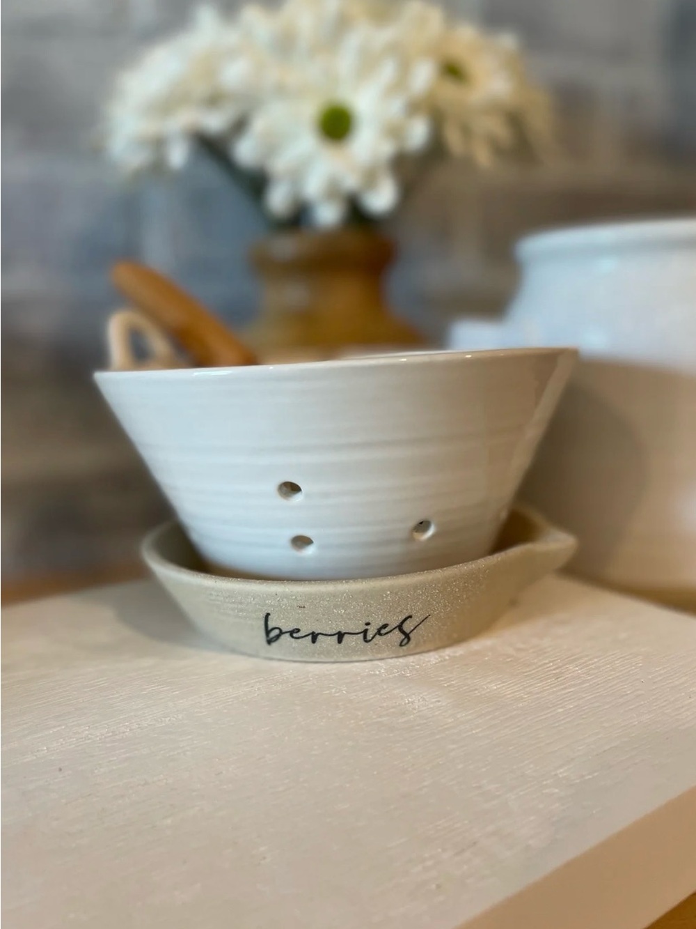 Mud Pie -Farmstead - Berry Strainer Set - Picture 3 of 9